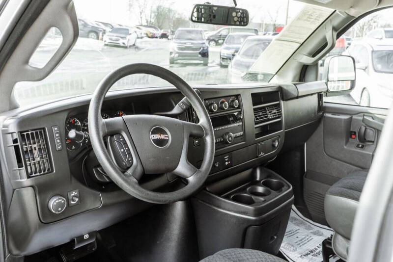 2023 GMC Savana 2500