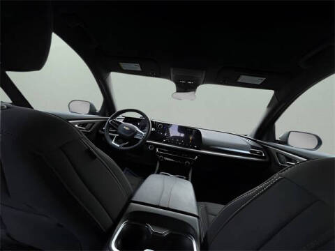 2024 Chevrolet Traverse LS