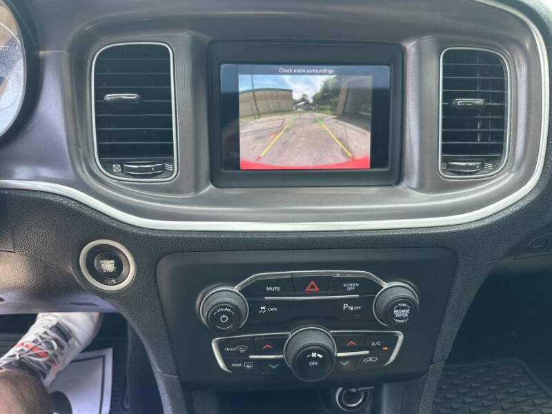 2019 Dodge Charger SXT