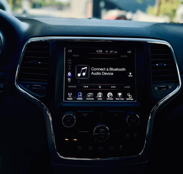 2017 Jeep Grand Cherokee Laredo E