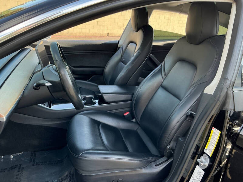 2019 Tesla Model 3 Mid Range