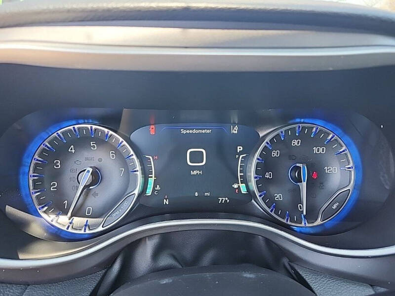 2026 Chrysler Pacifica Select
