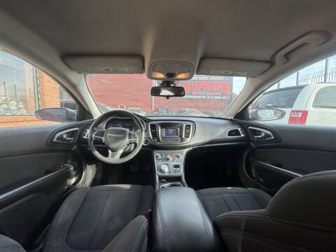 2016 Chrysler 200 Limited