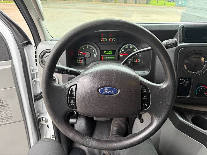 2013 Ford E-Series E-250