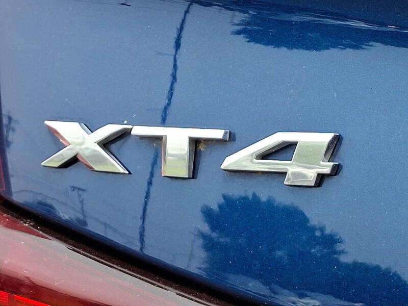 2019 Cadillac XT4 Luxury