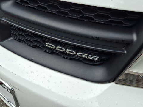 2011 Dodge Avenger Express