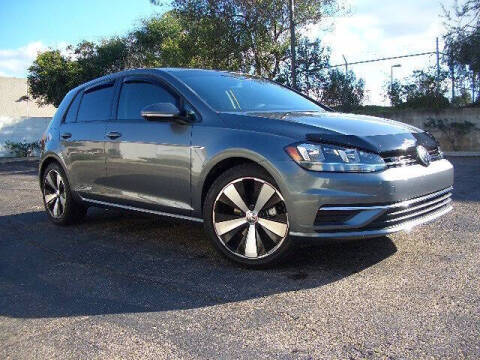 2019 Volkswagen Golf SE