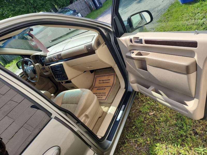 2006 Mercury Monterey Luxury