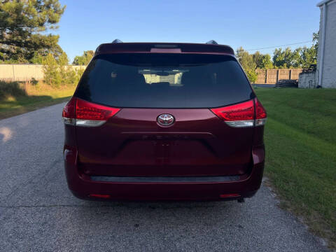 2014 Toyota Sienna