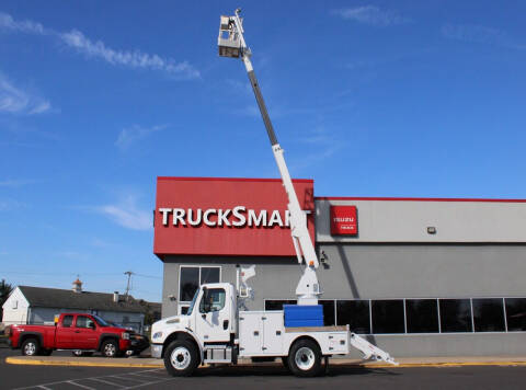 2019 Freightliner M2 106
