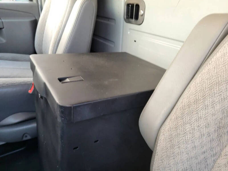 2017 GMC Savana 2500