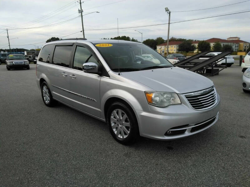 2011 Chrysler Town and Country for sale at Kelly & Kelly Supermarket of Cars in Fayetteville NC