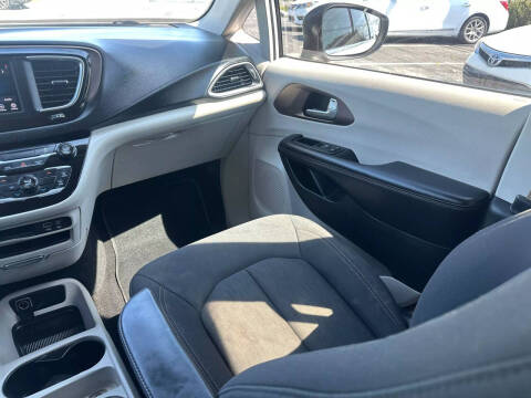 2018 Chrysler Pacifica L