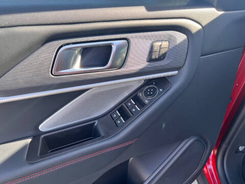 2025 Ford Explorer ST