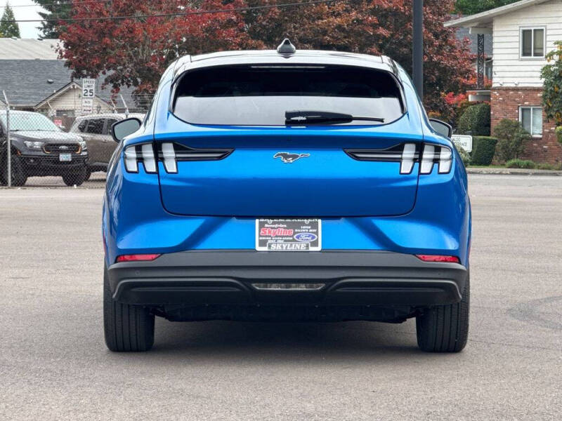 2025 Ford Mustang Mach-E Premium