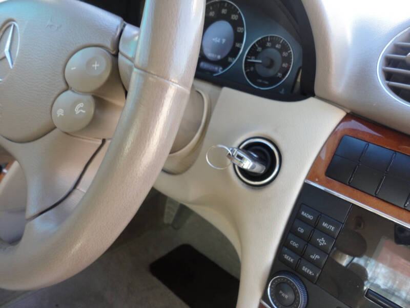 2005 Mercedes-Benz CLK CLK 320