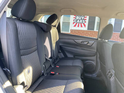 2017 Nissan Rogue SV