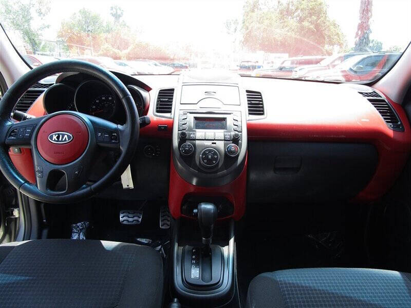 2010 Kia Soul +