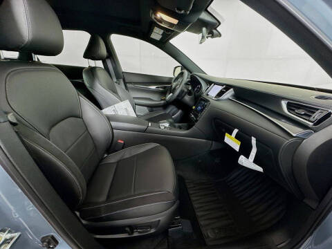 2025 Infiniti QX50 Sport