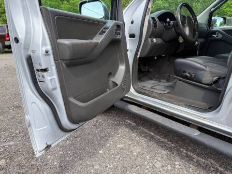 2009 Nissan Frontier LE