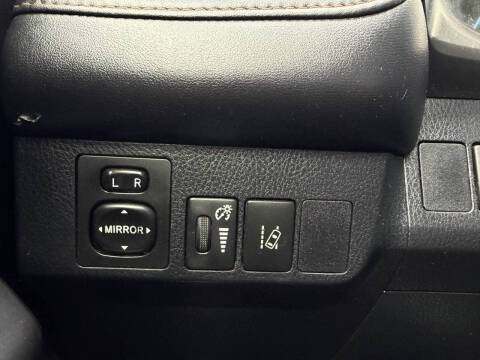 2017 Toyota RAV4 Hybrid SE