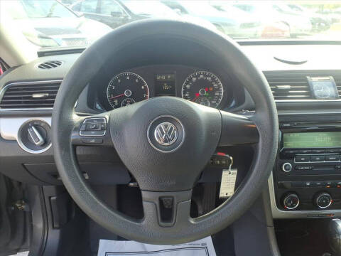 2013 Volkswagen Passat S PZEV