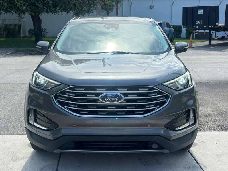 2022 Ford Edge Titanium