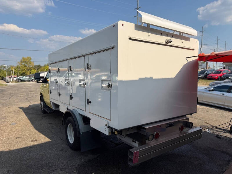 2019 Ford E-Series E-450 SD