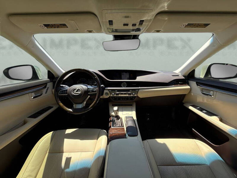 2016 Lexus ES 350