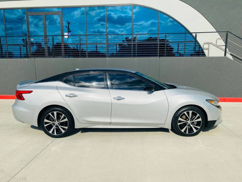 2017 Nissan Maxima