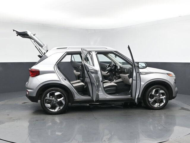 2023 Hyundai Venue SEL