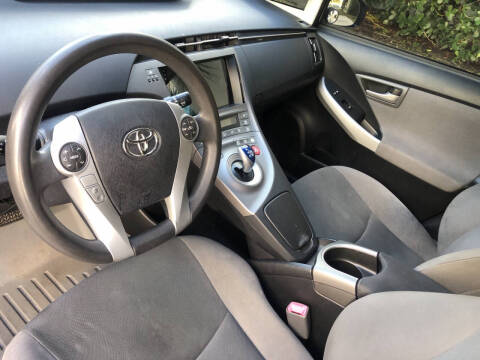 2012 Toyota Prius Two