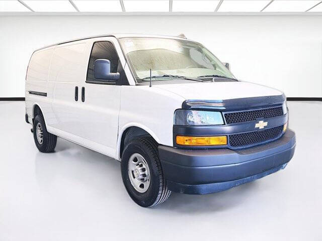 2022 Chevrolet Express 2500
