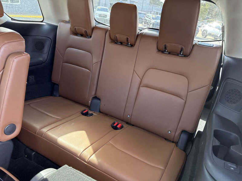 2022 Nissan Pathfinder Platinum