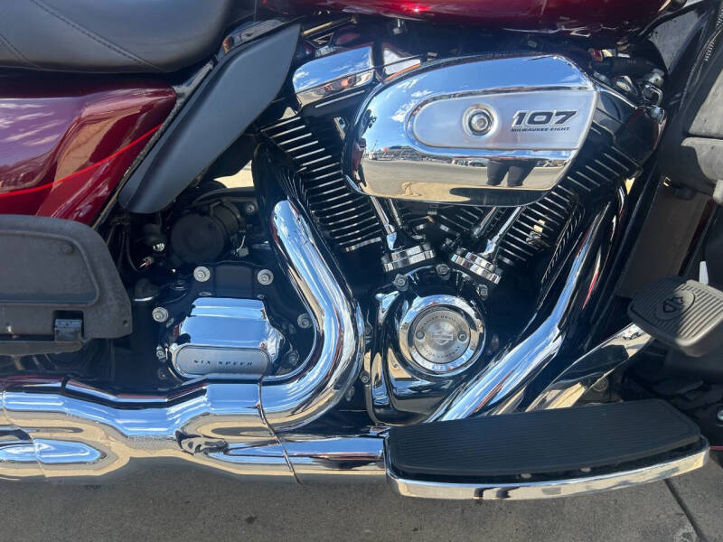 2017 Harley-Davidson Ultra Limited FLHTK