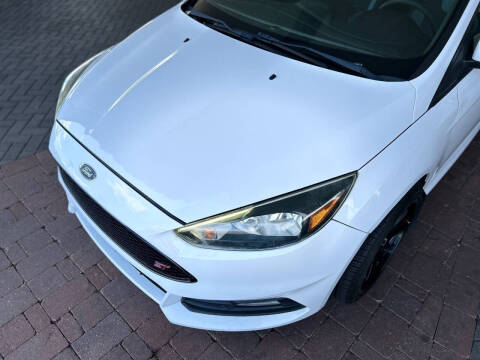 2017 Ford Focus ST