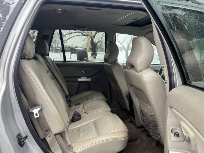 2004 Volvo XC90 T6