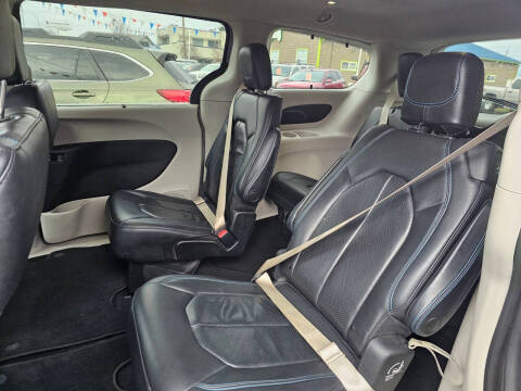 2021 Chrysler Pacifica Touring L