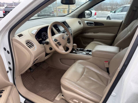 2013 Nissan Pathfinder Platinum