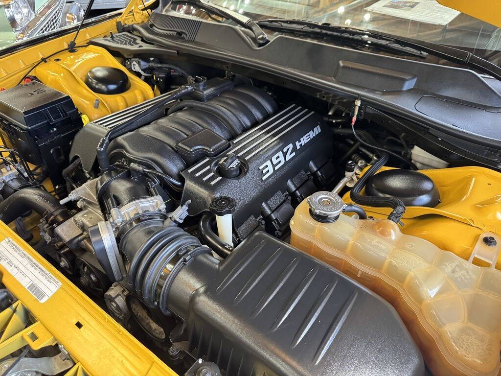 2012 Dodge Challenger 38