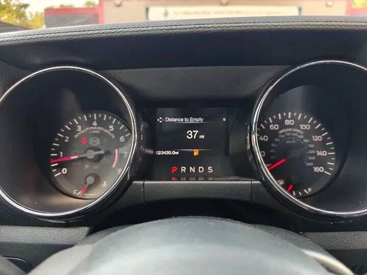 2016 Ford Mustang V6