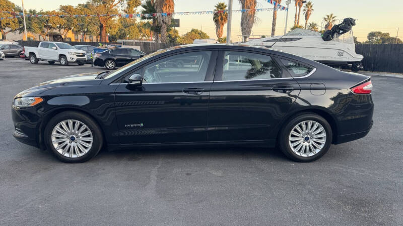 2014 Ford Fusion Hybrid SE