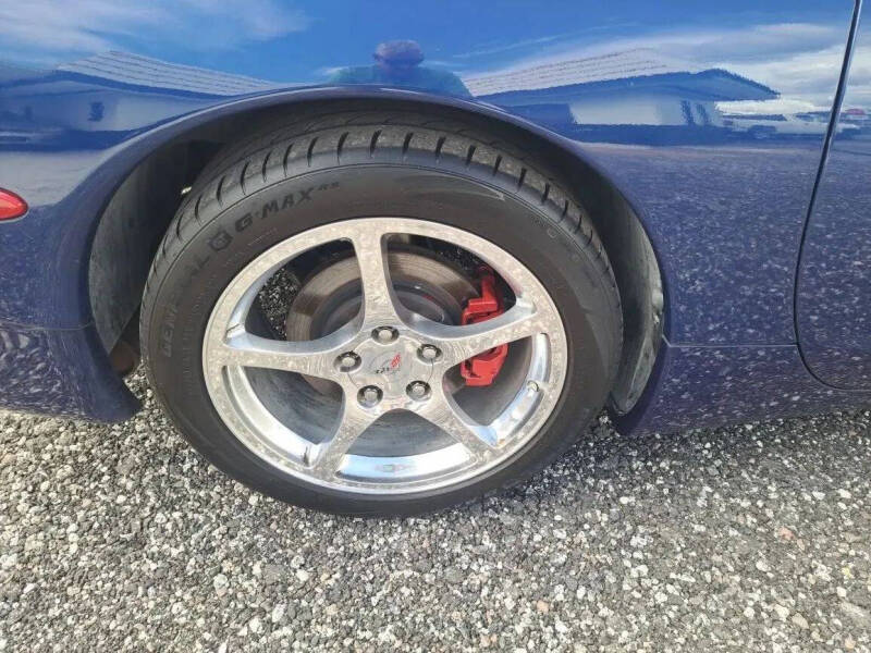 2004 Chevrolet Corvette