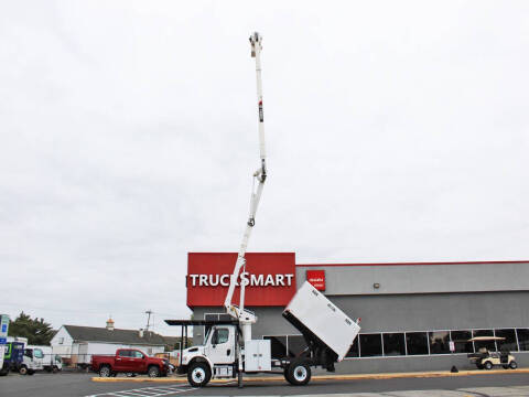 2023 Freightliner M2 106