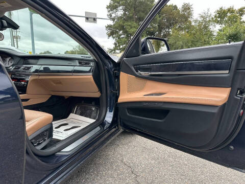 2010 BMW 7 Series 750Li xDrive