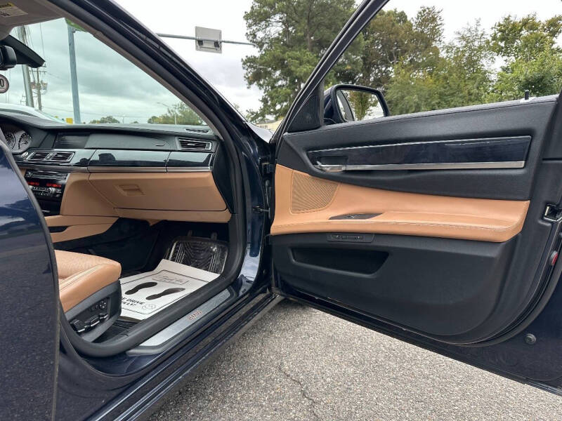 2010 BMW 7 Series 750Li xDrive