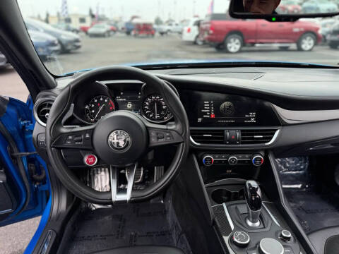 2018 Alfa Romeo Giulia Quadrifoglio