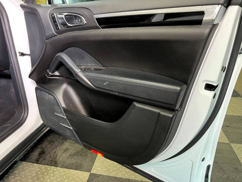 2014 Porsche Cayenne