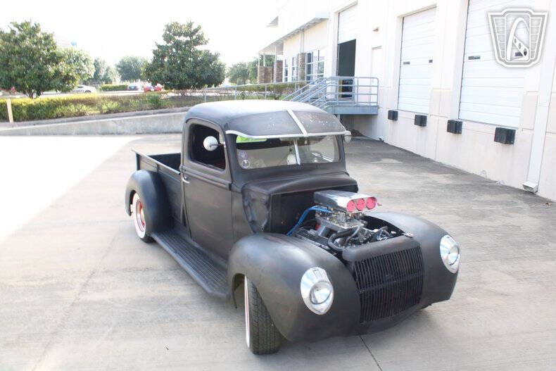 1947 Ford F-100