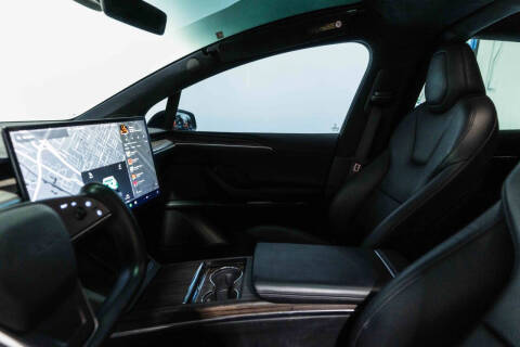 2023 Tesla Model X Standard Range